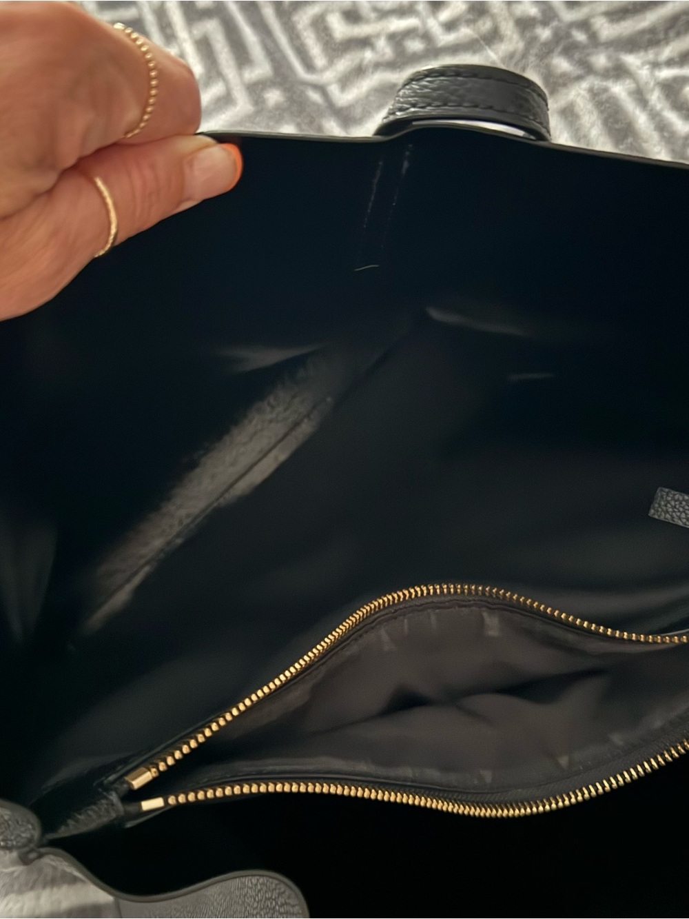 Marc Jacobs ‘The Grind’ Black Pebbled Leather Tote - Picture 5 of 14